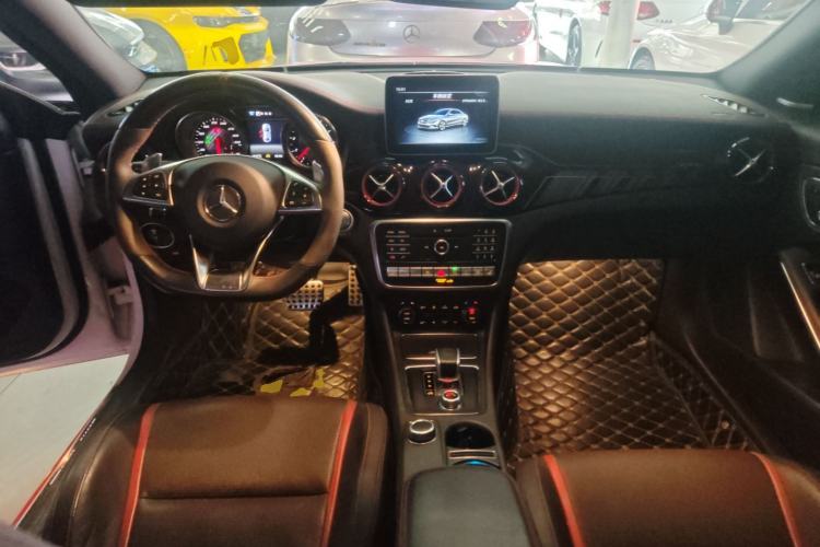 Used Mercedes-Benz CLA AMG 2017 Facelift AMG CLA 45 4MATIC Interior 2