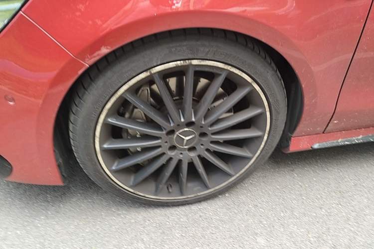 Used Mercedes-Benz CLA AMG 2017 AMG CLA 45 4MATIC Left Front Wheel Hub