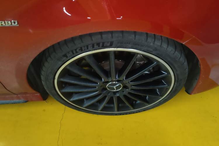 Used Mercedes-Benz CLA AMG 2017 AMG CLA 45 4MATIC Right Front Wheel Hub