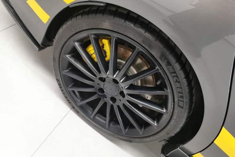 Used Mercedes-Benz CLA AMG 2017 Facelift AMG CLA 45 4MATIC Right Rear Wheel Hub