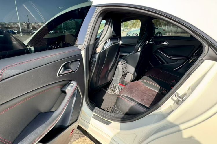 Used Mercedes-Benz CLA AMG 2017 Facelift AMG CLA 45 4MATIC Interior 3
