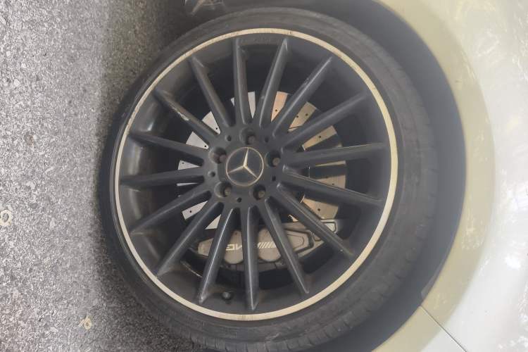 Used Mercedes-Benz CLA AMG 2017 AMG CLA 45 4MATIC Right Front Wheel Hub