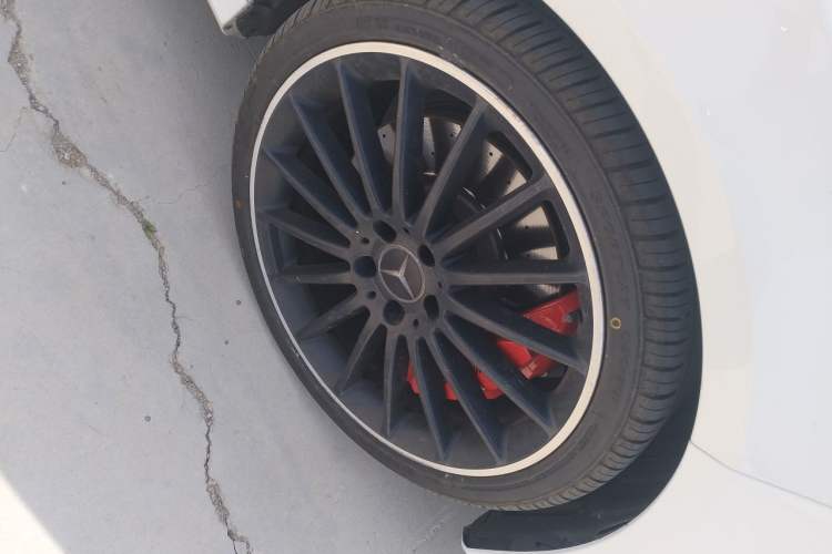 Used Mercedes-Benz CLA AMG 2017 Facelift AMG CLA 45 4MATIC Right Front Wheel Hub