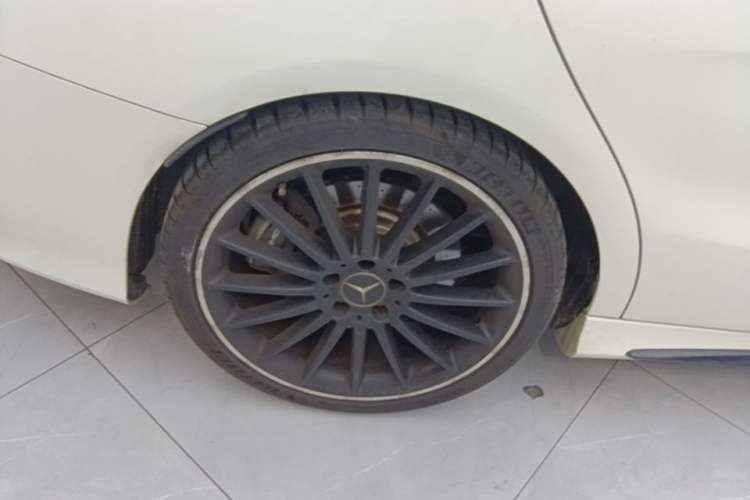Used Mercedes-Benz CLA AMG 2017 Facelift AMG CLA 45 4MATIC Right Rear Wheel Hub