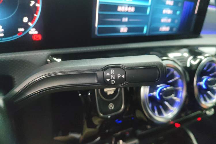 Used Mercedes-Benz CLA AMG 2020 AMG CLA 35 4MATIC Gear Lever