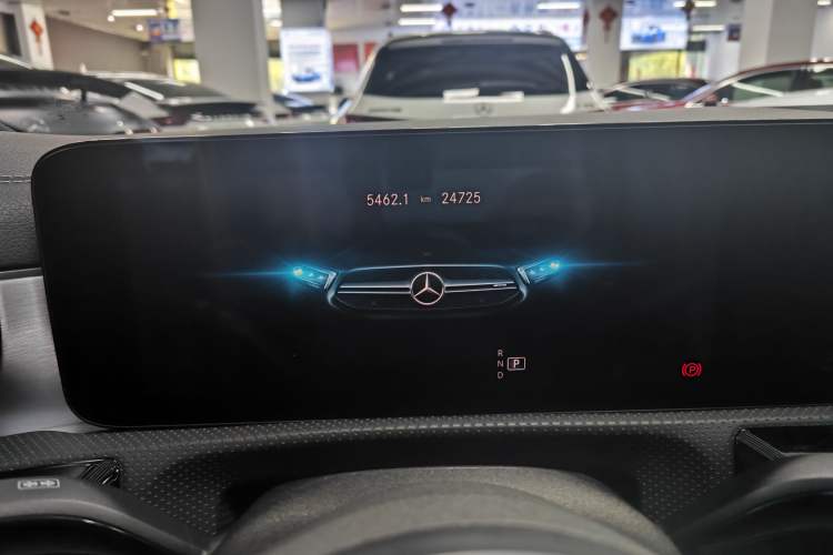 Used Mercedes-Benz CLA AMG 2020 AMG CLA 35 4MATIC Odometer Close Up