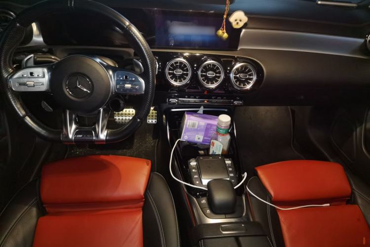 Used Mercedes-Benz CLA AMG 2021 AMG CLA 35 4MATIC Center Console