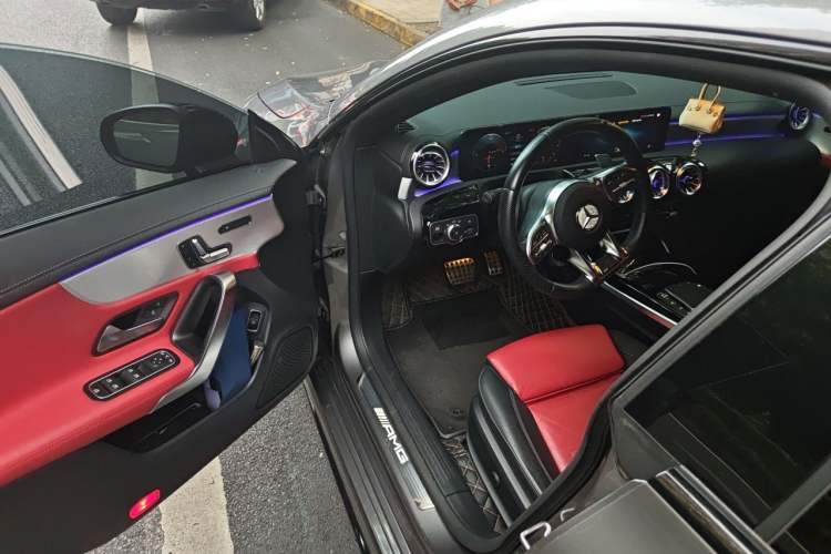 Used Mercedes-Benz CLA AMG 2021 AMG CLA 35 4MATIC Driver Seat