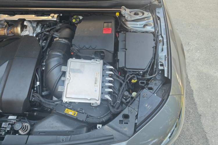 Used Mercedes-Benz CLA AMG  Engine Bay Left
