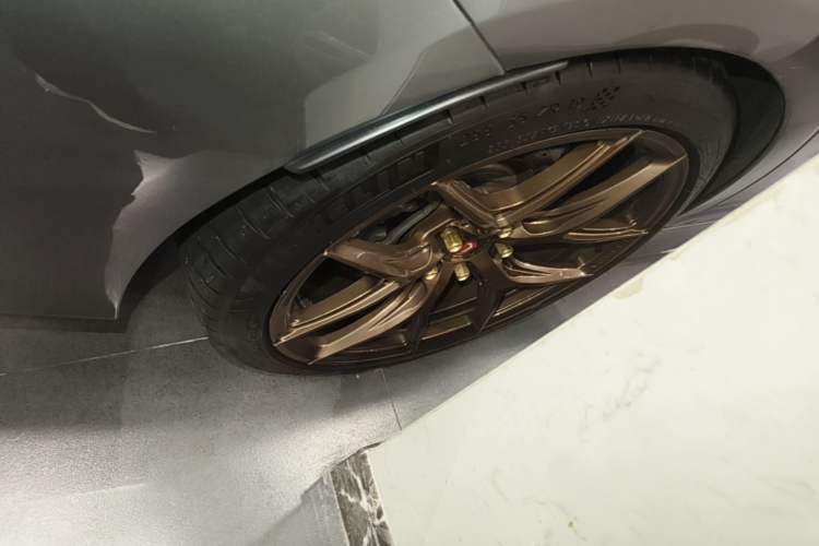 Used Mercedes-Benz CLA AMG 2021 AMG CLA 45 4MATIC+ Right Rear Wheel Hub
