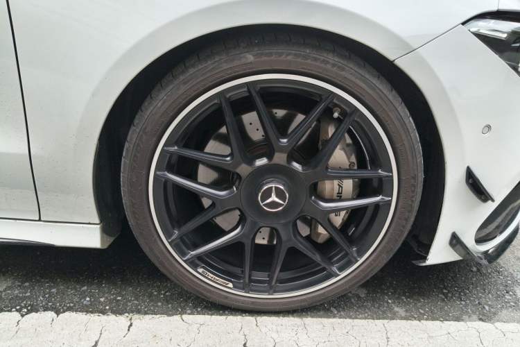 Used Mercedes-Benz CLA AMG 2021 AMG CLA 35 4MATIC Right Front Wheel Hub