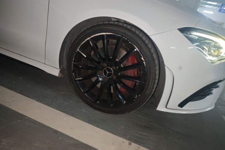 Used Mercedes-Benz CLA AMG 2021 AMG CLA 35 4MATIC Right Front Wheel Hub