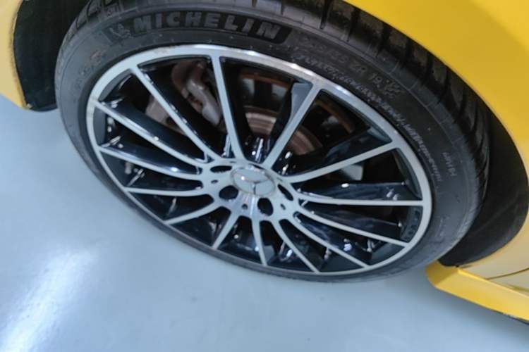 Used Mercedes-Benz CLA AMG 2021 AMG CLA 35 4MATIC Right Rear Wheel Hub