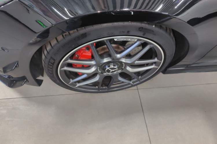 Used Mercedes-Benz CLA AMG 2022 AMG CLA 45 S 4MATIC+ 55th Anniversary Edition Left Front Wheel Hub