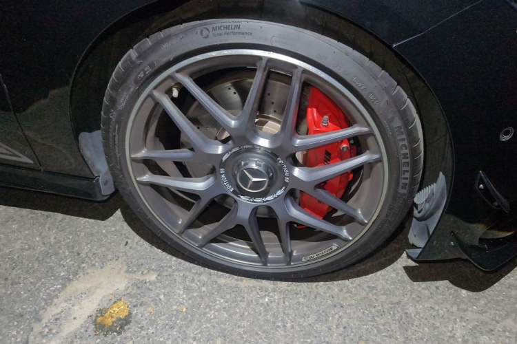 Used Mercedes-Benz CLA AMG 2022 AMG CLA 45 S 4MATIC+ 55th Anniversary Edition Right Front Wheel Hub