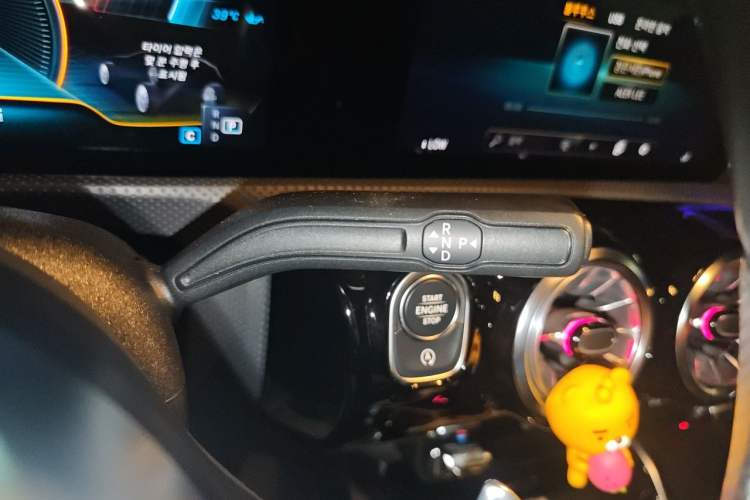 Used Mercedes-Benz CLA AMG 2022 AMG CLA 35 4MATIC Gear Lever
