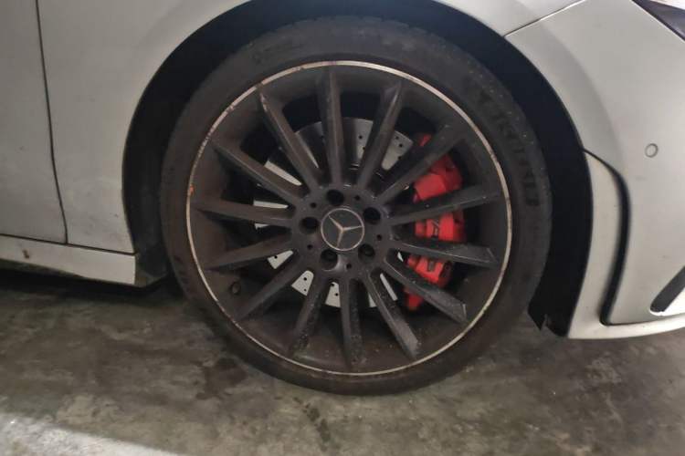 Used Mercedes-Benz CLA AMG 2022 AMG CLA 35 4MATIC Right Front Wheel Hub