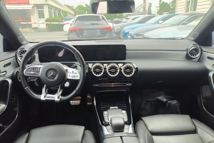 Used Mercedes-Benz CLA AMG 2022 AMG CLA 35 4MATIC Center Console