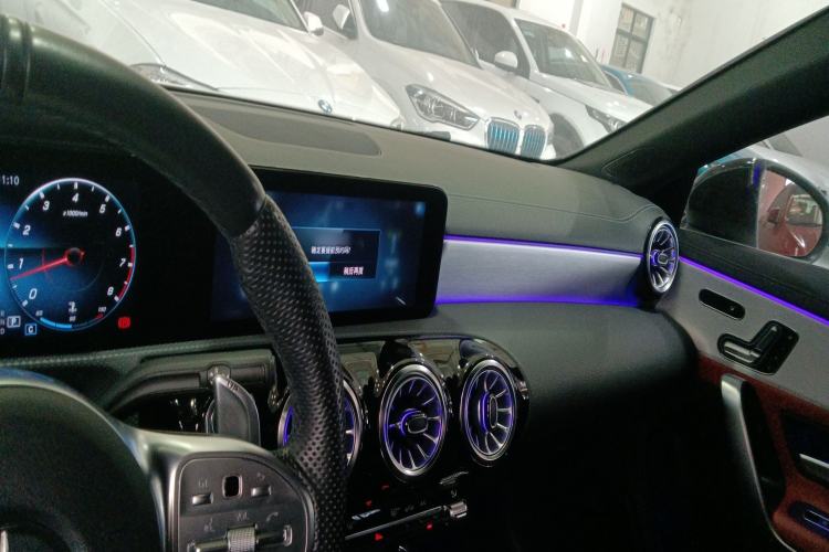 Used Mercedes-Benz CLA AMG 2022 AMG CLA 35 4MATIC Center Console
