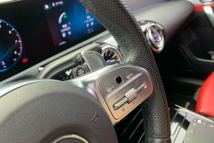 Used Mercedes-Benz CLA AMG 2022 AMG CLA 35 4MATIC Interior 9