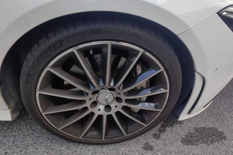 Used Mercedes-Benz CLA AMG 2022 AMG CLA 35 4MATIC Right Front Wheel Hub