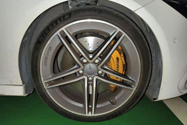 Used Mercedes-Benz CLA AMG 2022 AMG CLA 45 4MATIC+ Right Front Wheel Hub
