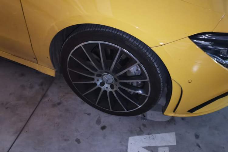 Used Mercedes-Benz CLA AMG 2022 AMG CLA 35 4MATIC Right Front Wheel Hub