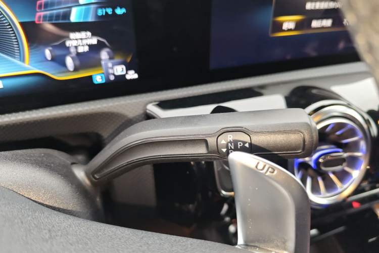 Used Mercedes-Benz CLA AMG 2023 AMG CLA 35 4MATIC Gear Lever
