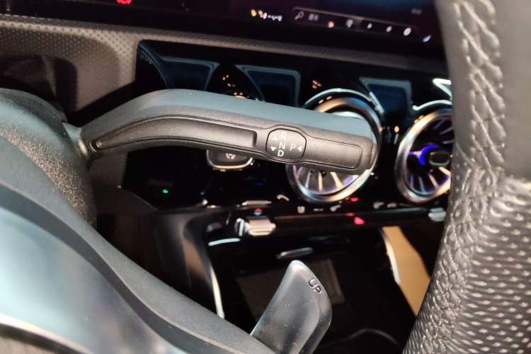 Used Mercedes-Benz CLA AMG 2023 AMG CLA 35 4MATIC Gear Lever