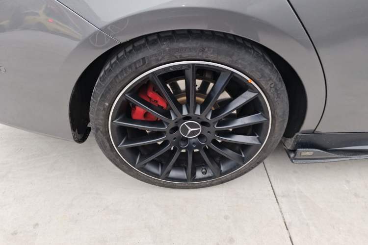 Used Mercedes-Benz CLA AMG 2023 AMG CLA 35 4MATIC Right Rear Wheel Hub