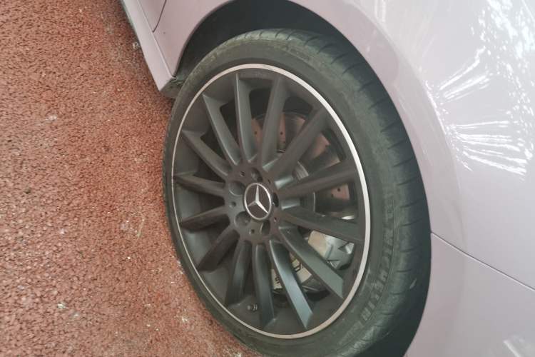Used Mercedes-Benz CLA AMG 2023 AMG CLA 35 4MATIC Right Front Wheel Hub