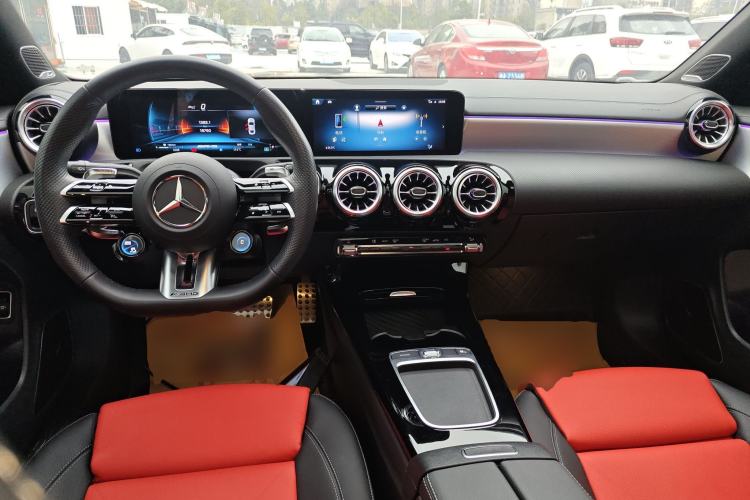 Used Mercedes-Benz CLA AMG 2024 Facelifted AMG CLA 35 4MATIC Center Console