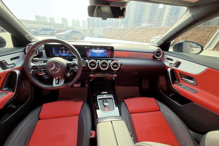 Used Mercedes-Benz CLA AMG 2024 Facelifted AMG CLA 35 4MATIC Interior 1