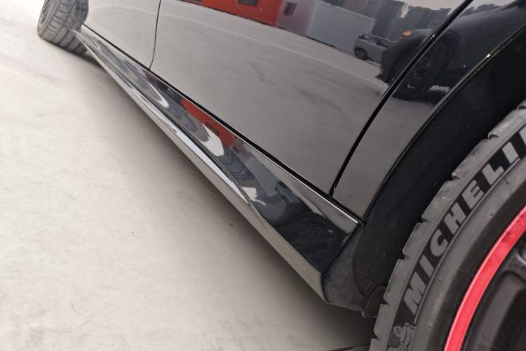 Used Mercedes-Benz CLA AMG 2024 Facelifted AMG CLA 35 4MATIC Left Side Sill