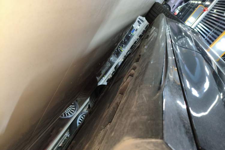 Used Mercedes-Benz CLA AMG 2024 AMG CLA 35 4MATIC Left Side Sill