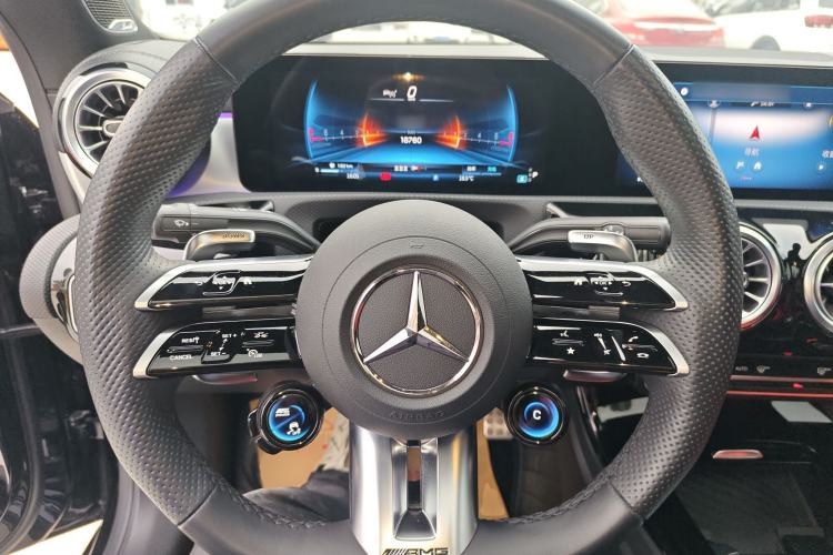 Used Mercedes-Benz CLA AMG 2024 Facelifted AMG CLA 35 4MATIC Steering Wheel