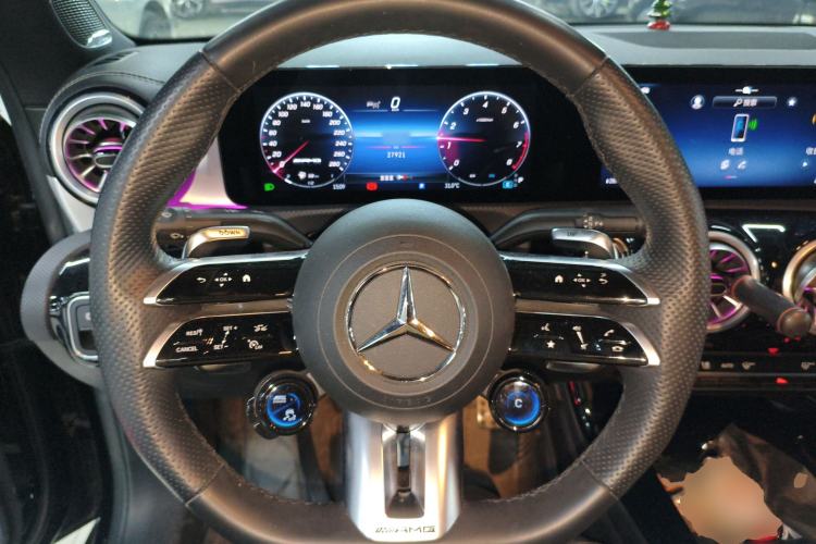 Used Mercedes-Benz CLA AMG 2024 AMG CLA 35 4MATIC Steering Wheel