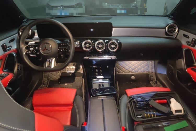 Used Mercedes-Benz CLA AMG 2024 AMG CLA 35 4MATIC Center Console