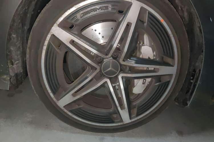 Used Mercedes-Benz CLA AMG 2024 AMG CLA 35 4MATIC Right Front Wheel Hub