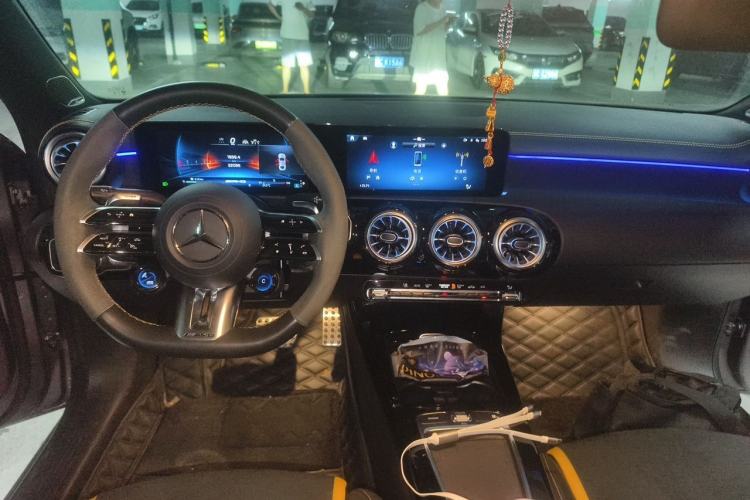 Used Mercedes-Benz CLA AMG 2024 AMG CLA 45 S 4MATIC+ Center Console