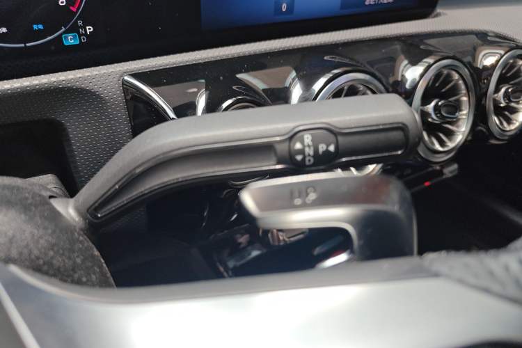 Used Mercedes-Benz CLA AMG 2024 AMG CLA 35 4MATIC Gear Lever