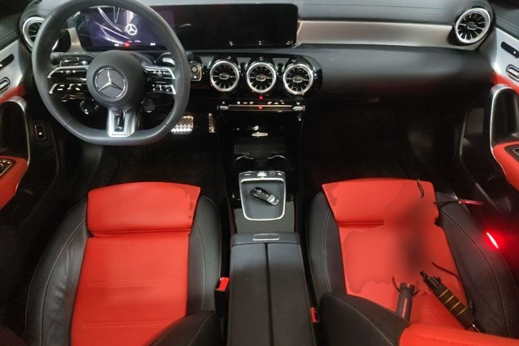 Used Mercedes-Benz CLA AMG 2024 Facelifted AMG CLA 35 4MATIC Center Console