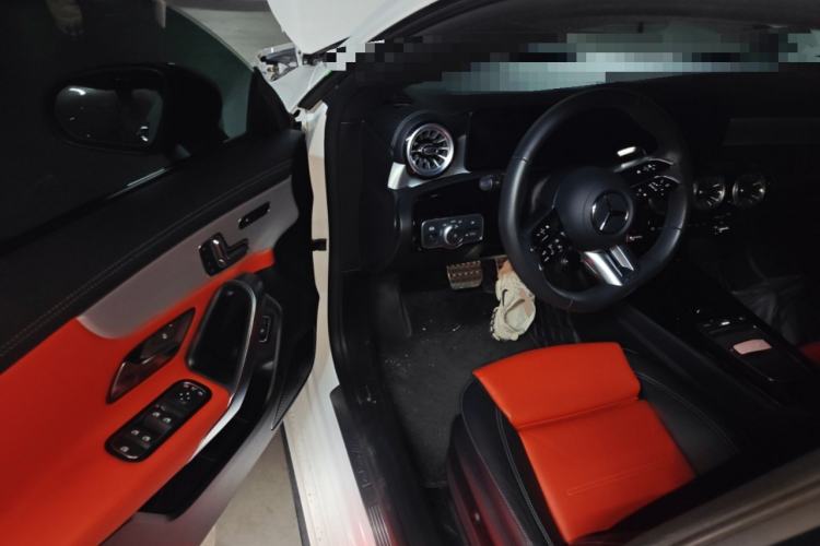 Used Mercedes-Benz CLA AMG 2024 AMG CLA 35 4MATIC Driver Seat