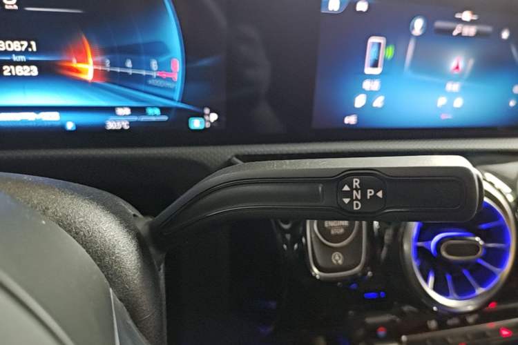 Used Mercedes-Benz CLA AMG 2024 AMG CLA 35 4MATIC Gear Lever