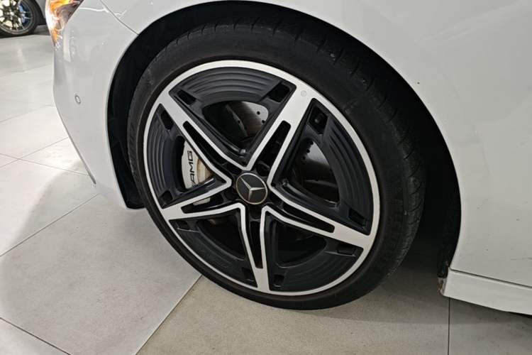 Used Mercedes-Benz CLA AMG 2024 AMG CLA 35 4MATIC Left Front Wheel Hub