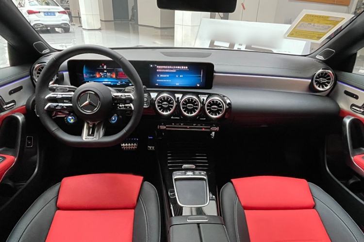 Used Mercedes-Benz CLA AMG 2025 AMG CLA 35 4MATIC Interior 1