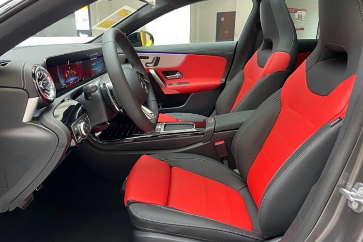 Used Mercedes-Benz CLA AMG 2025 AMG CLA 35 4MATIC Interior 3
