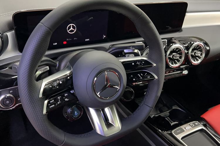 Used Mercedes-Benz CLA AMG 2025 AMG CLA 35 4MATIC Steering Wheel