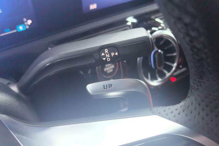 Used Mercedes-Benz CLA AMG 2026 AMG CLA 35 4MATIC Gear Lever