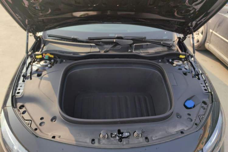 Used Mercedes-Benz CLA Electric 2025 300L Ultra-Long Range Champion Limited Edition Engine Bay